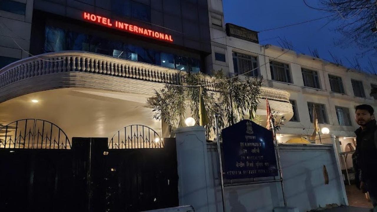 Hotel International Srīnagar Exterior foto